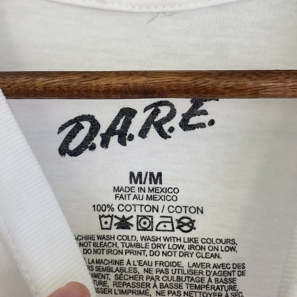 Dare- Y2K White Shirt with Dare To Keep Kids Off Drugs in Pastel Size Medium - Picture 4 of 6